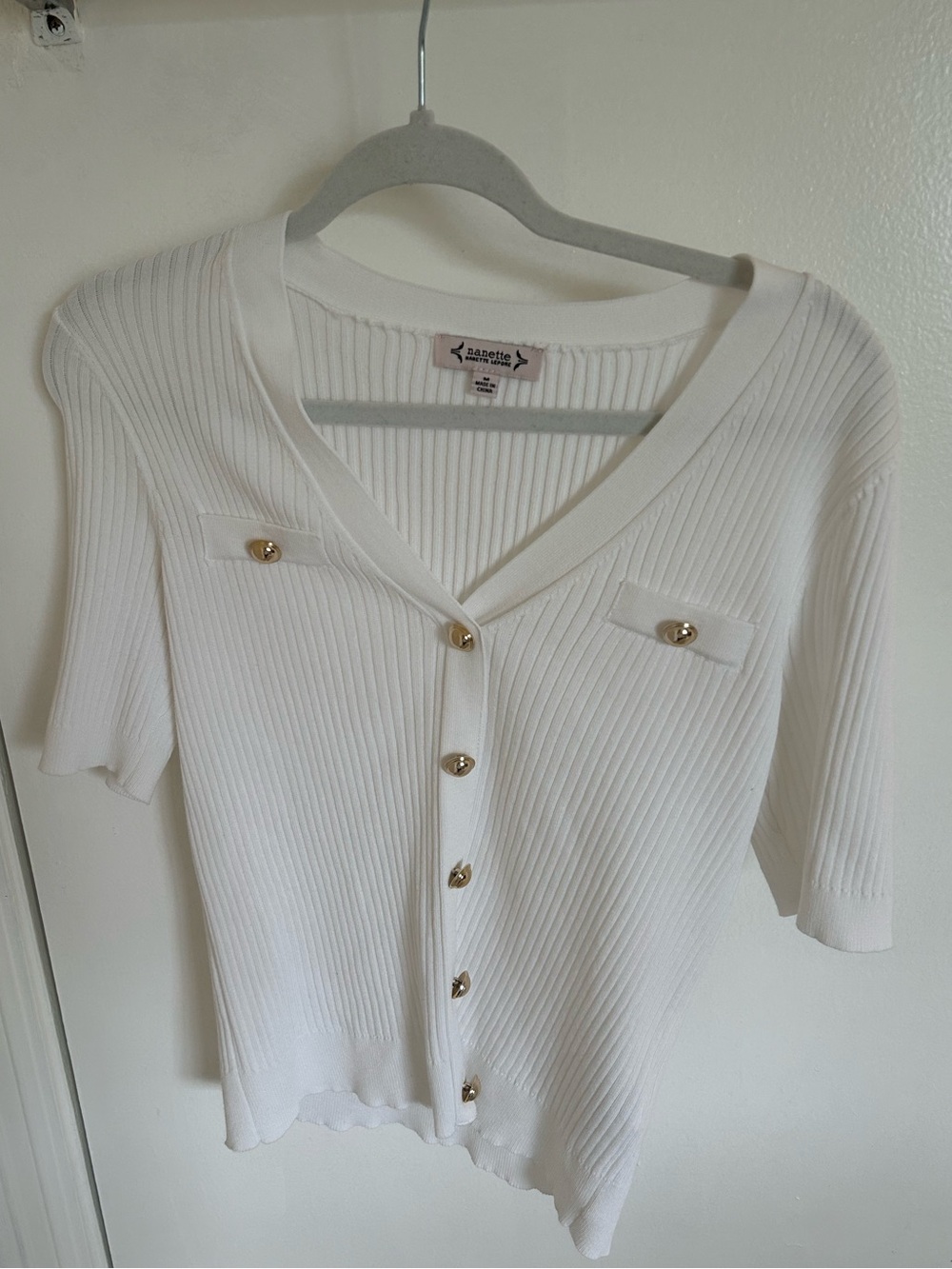 Nanette Lepore White Ribbed V-Neck Short Sleeve sweater with Gold Buttons